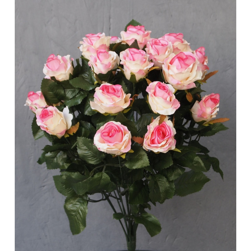 Bouquet de 18 roses boutons