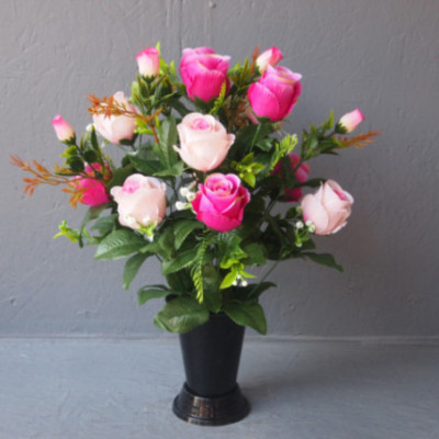 Cône roses boutonss