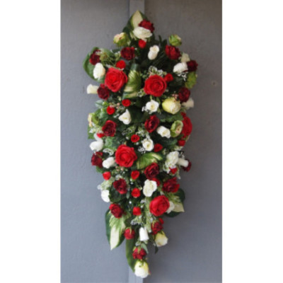 Dessus de cerceuil roses boutons