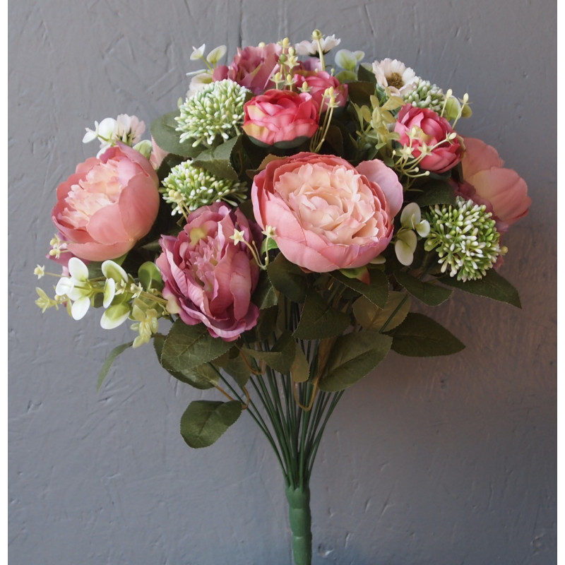 Bouquet vintage rond de pivoines ,ail et fleurs diverses