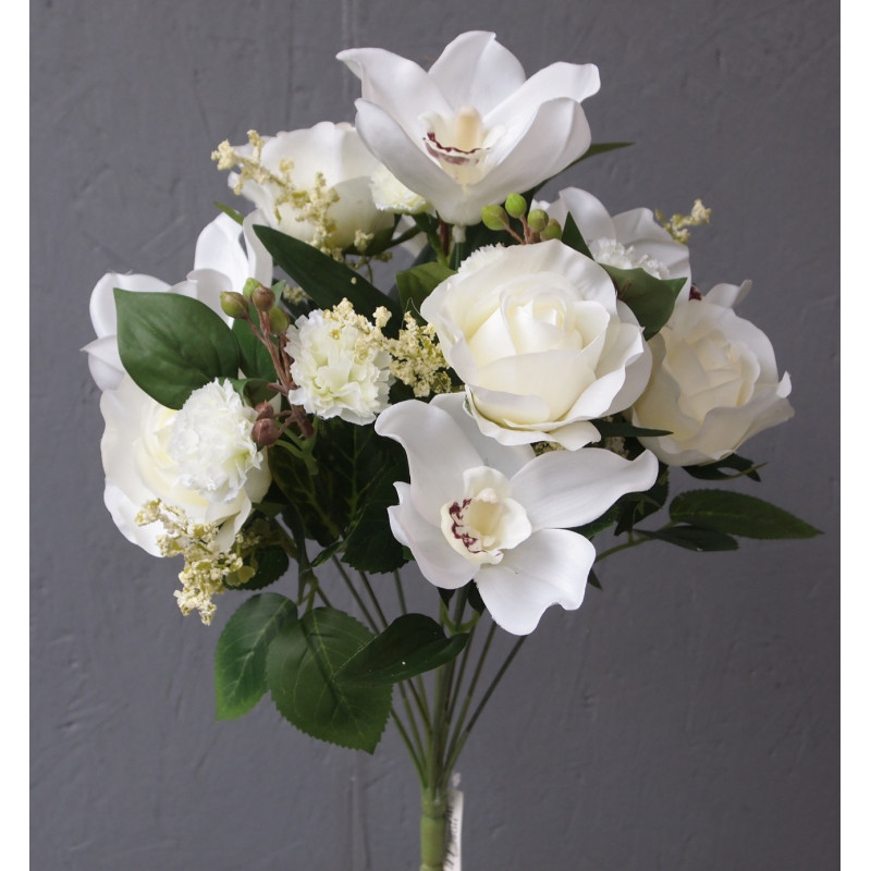 Bouquet de roses boutons, cymbidiums, oeillets