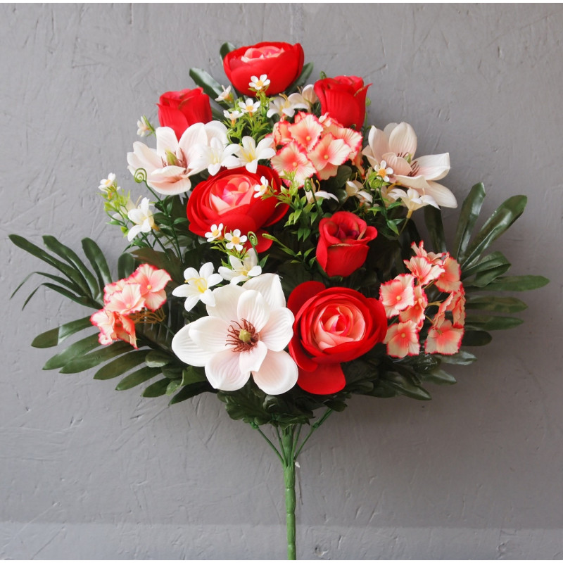 Bouquet face magnolias , renoncules, hortensias