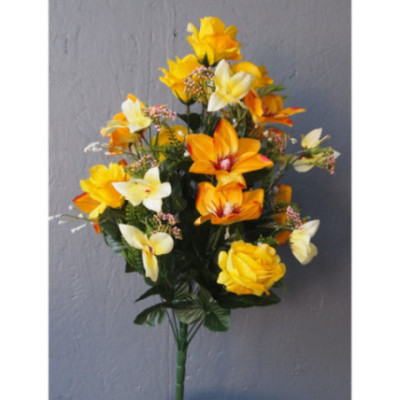 Bouquet magnolias roses ouvertes fleurs diverses