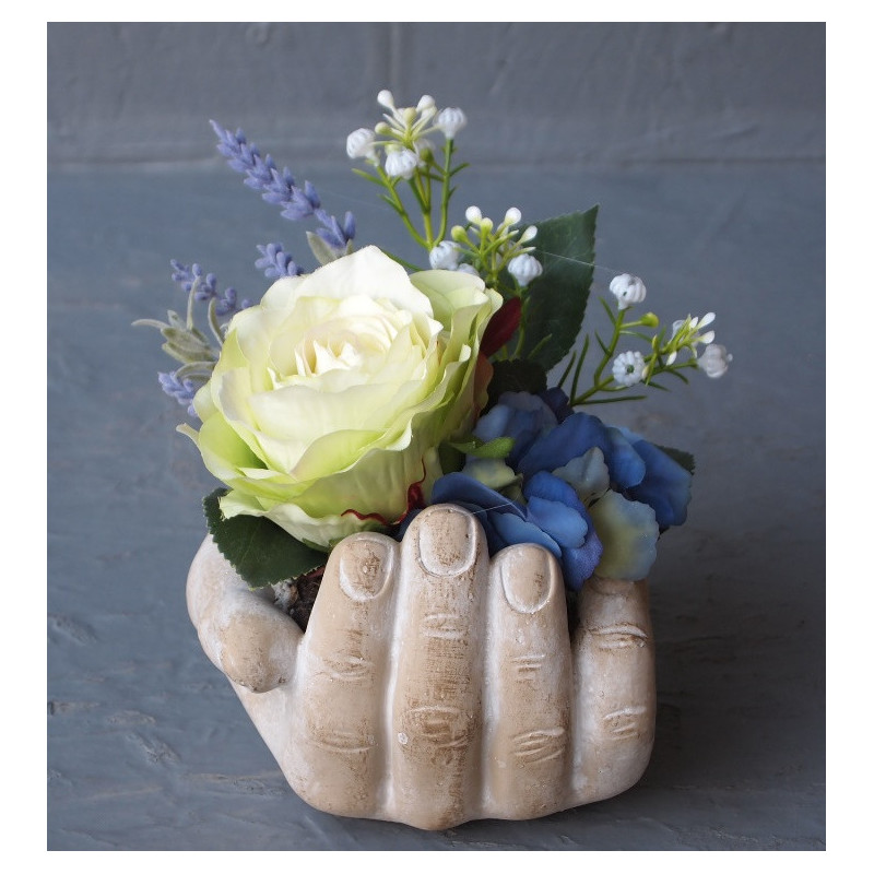 Figurine ciment Main rose bt