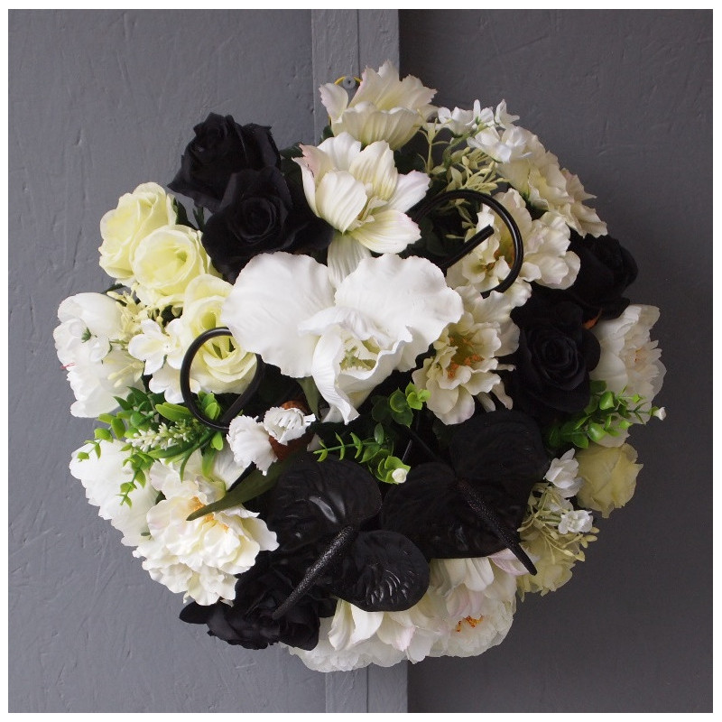 Coussin noir et blanc