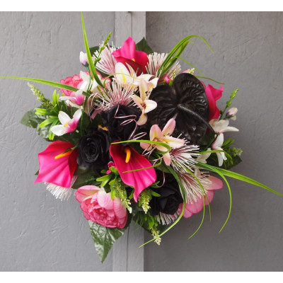Coussin noir et rose